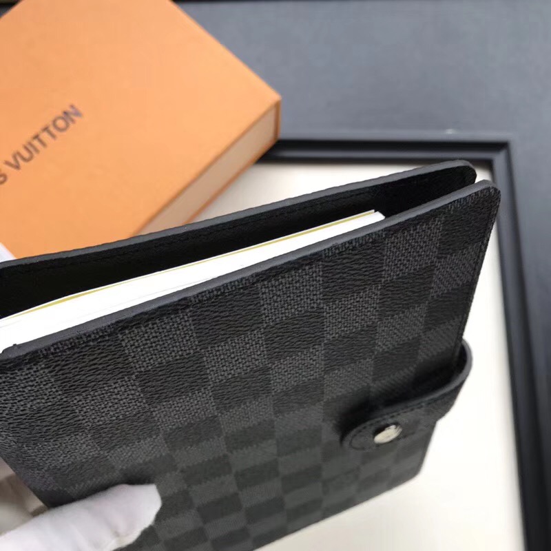 LV MEDIUM RING AGENDA COVER 002