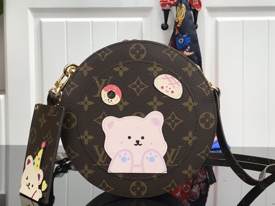 L0vis Vvtt0n Monogram Round Bag