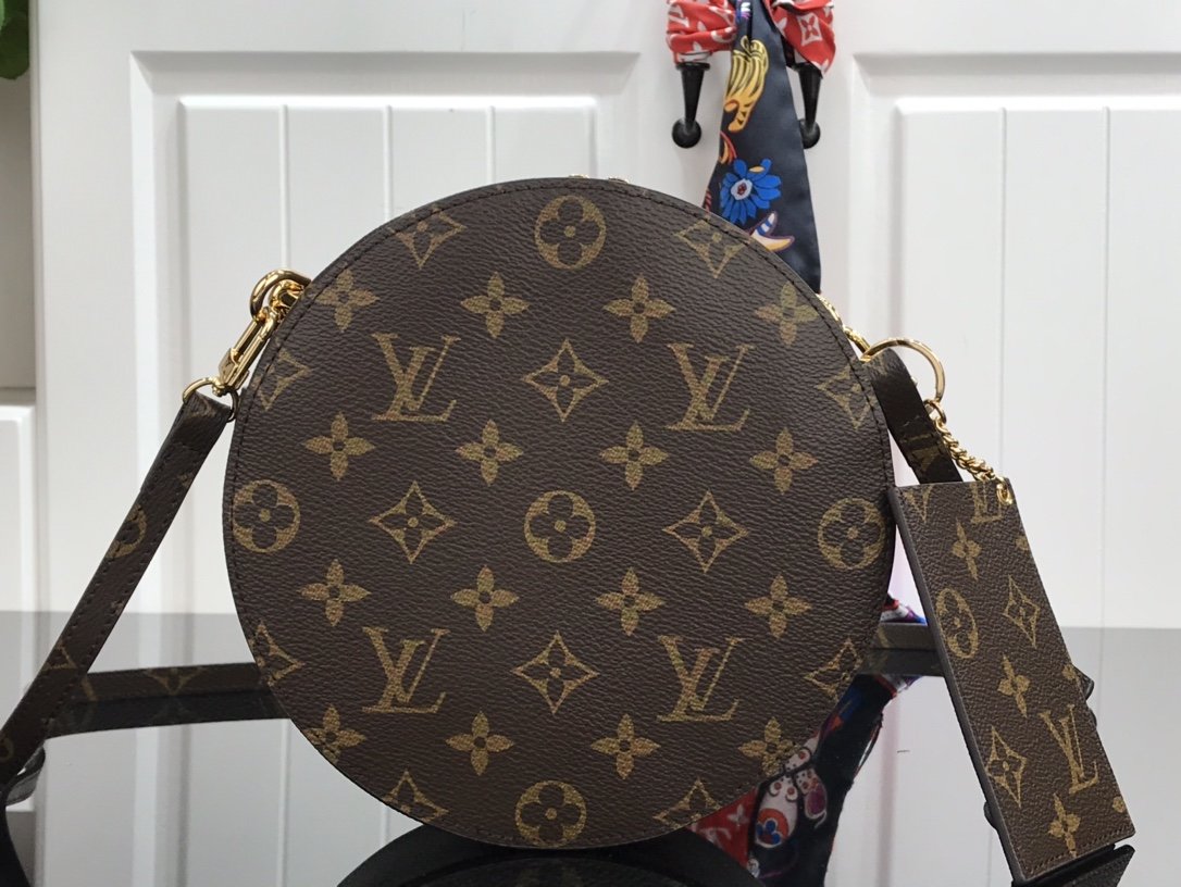 L0vis Vvtt0n Monogram Round Bag