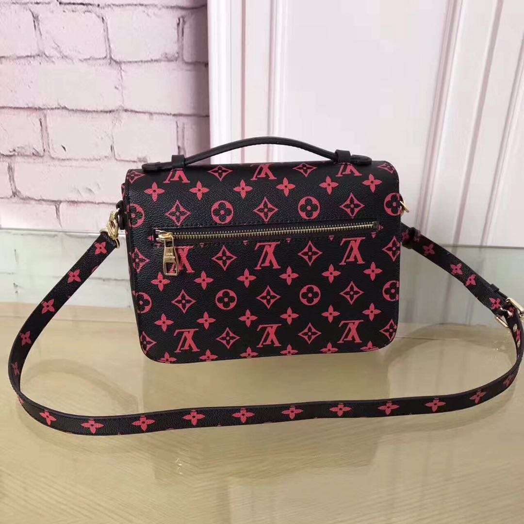 L0vis Vvtt0n Pochette Metis Handbag