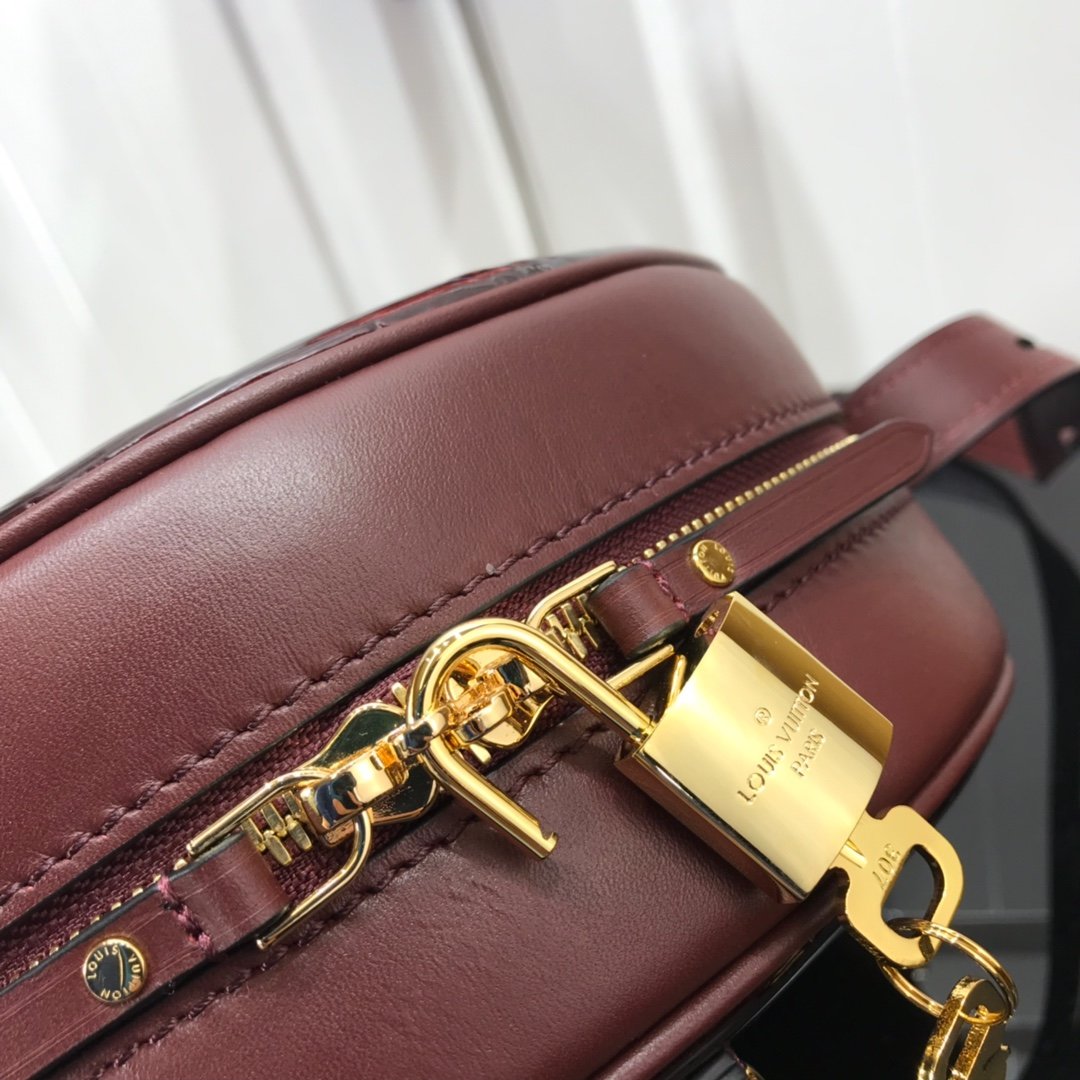 LV Boite Chapeau Souple Bag M53999