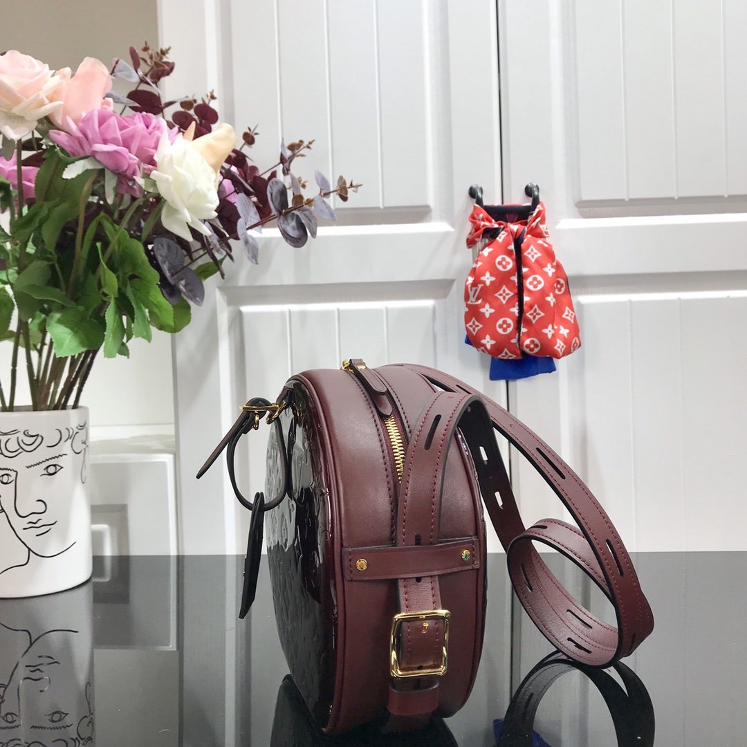 LV Boite Chapeau Souple Bag M53999
