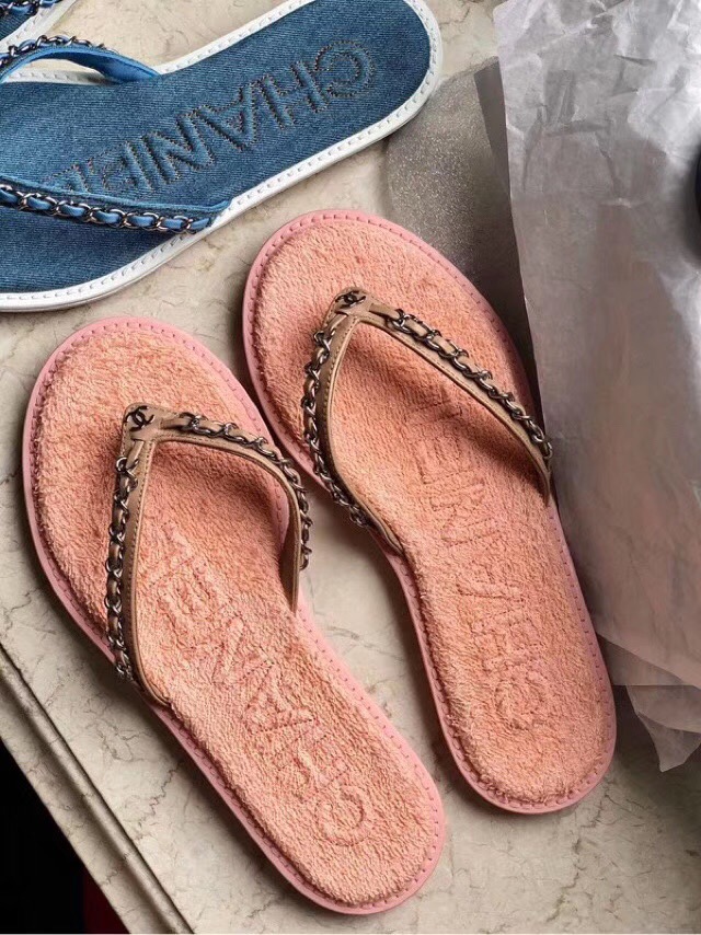 Ch**el Slipper 002