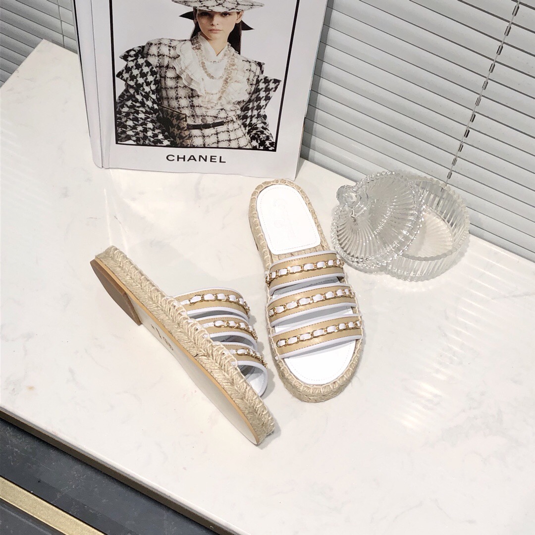 Ch**el Sandals 001