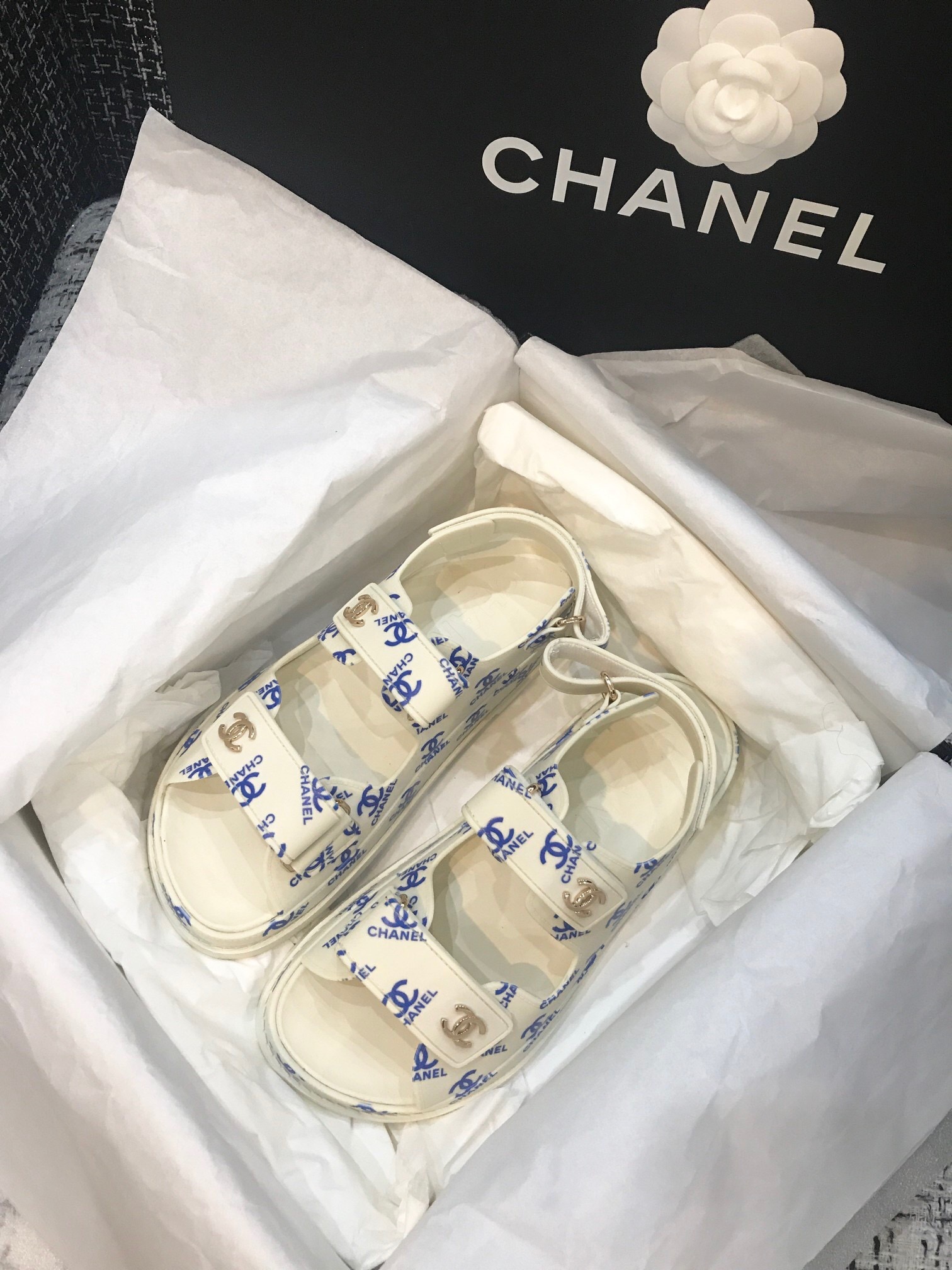 Ch**el Sandals 002
