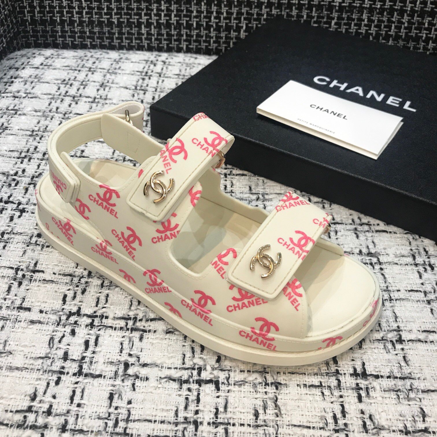 Ch**el Sandals 003