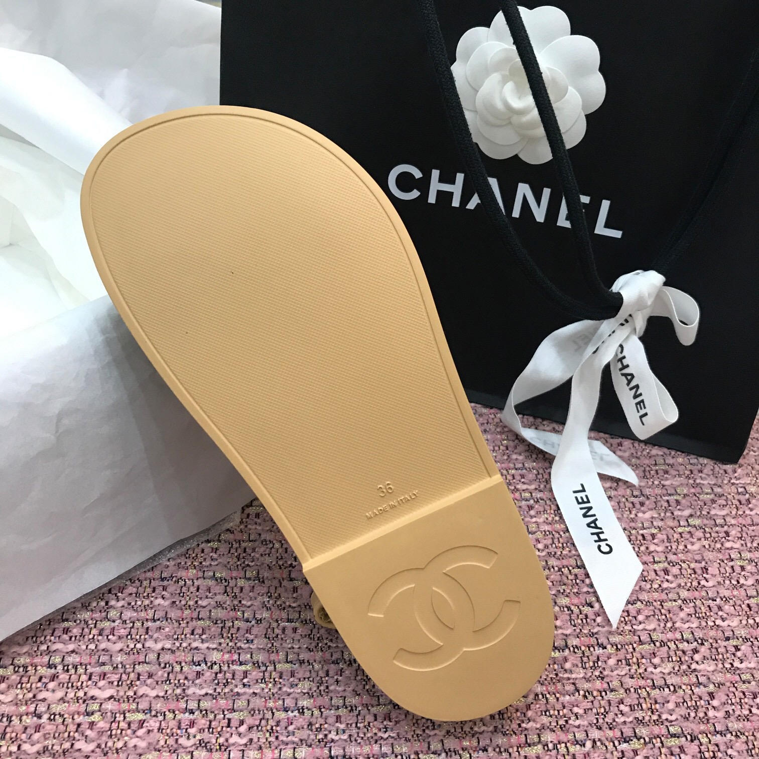 Ch**el Sandals 005