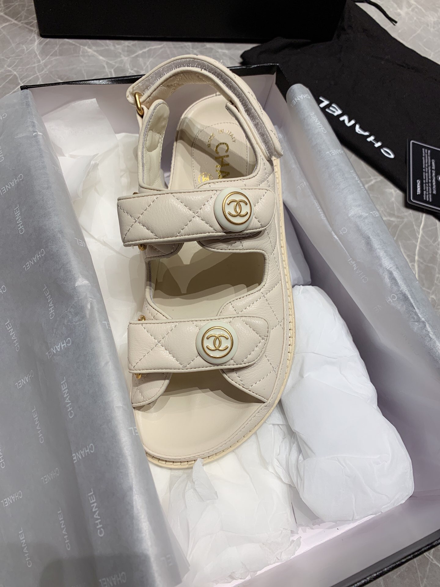 Ch**el Sandals 008