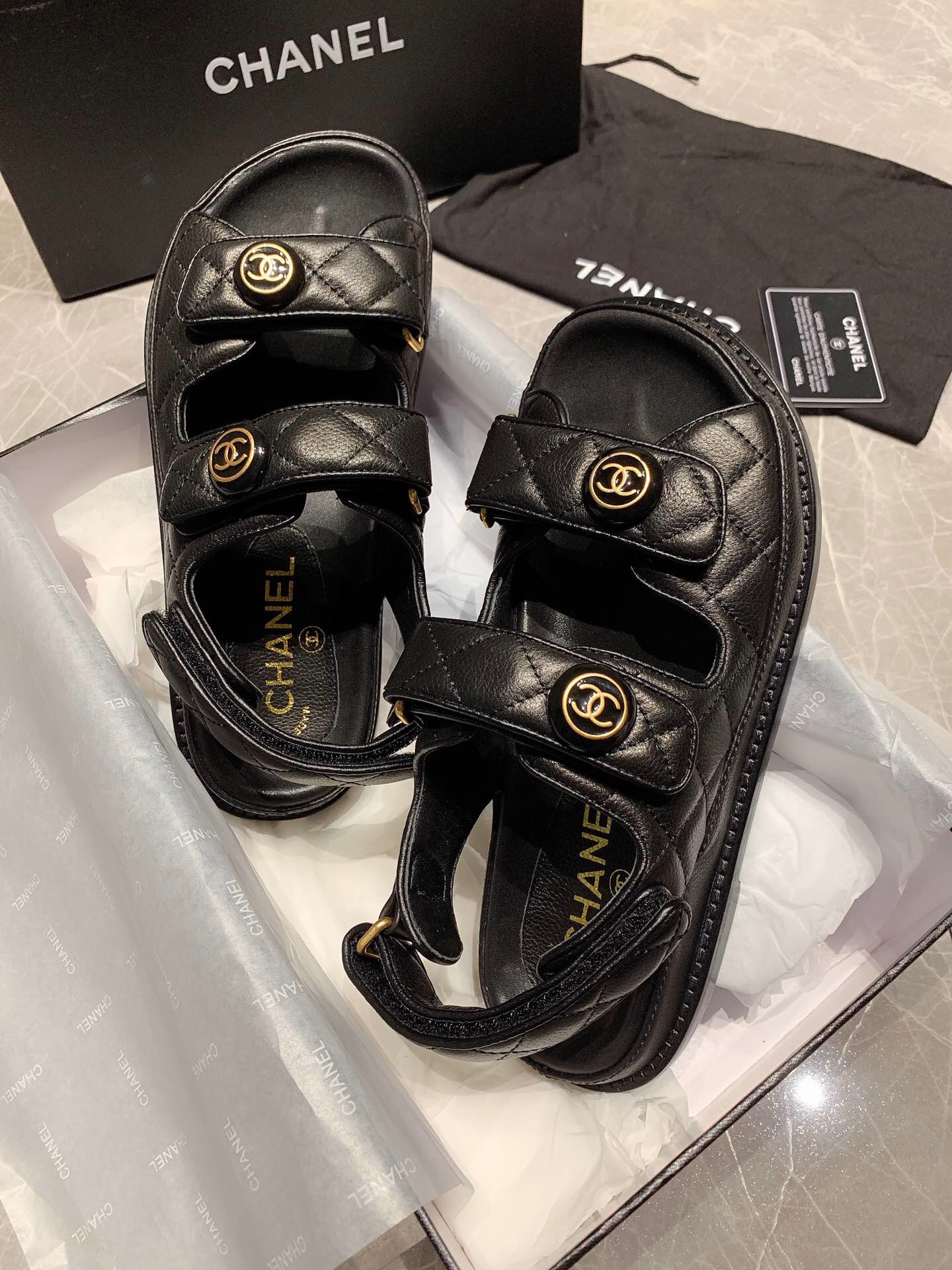 Ch**el Sandals 009