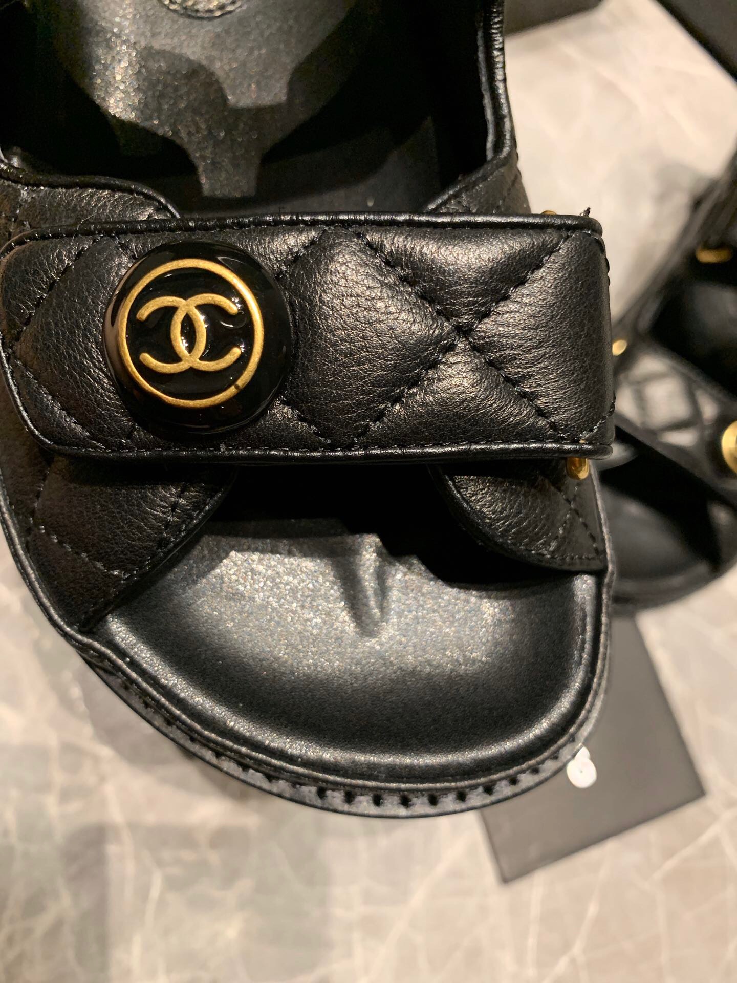 Ch**el Sandals 009