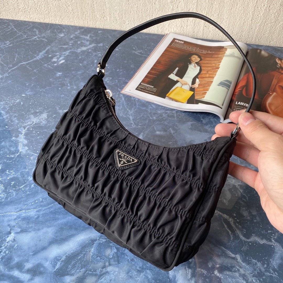 Pra*a Nylon 1NE204 Hobo Bag 22cm