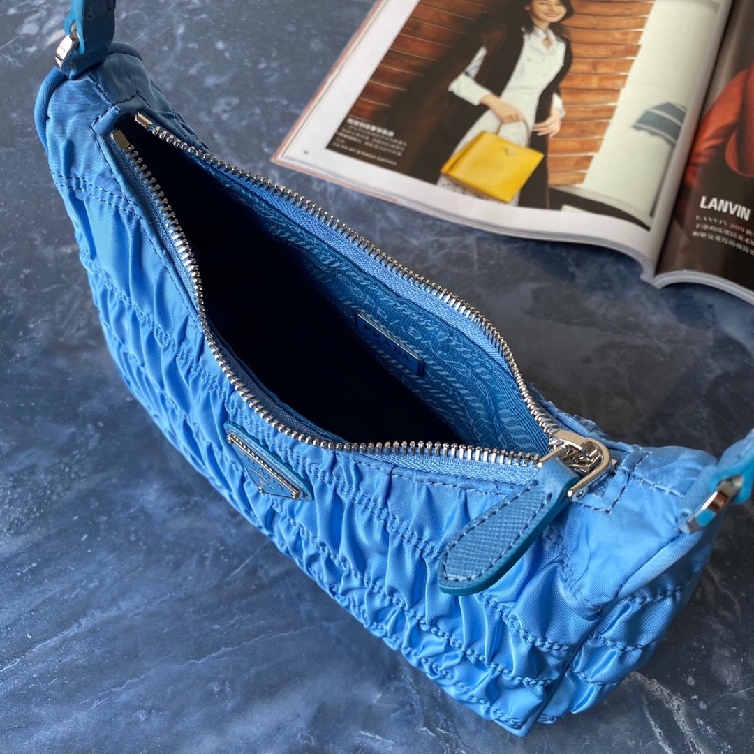 Pra*a Nylon 1NE204 Hobo Bag 22cm 002