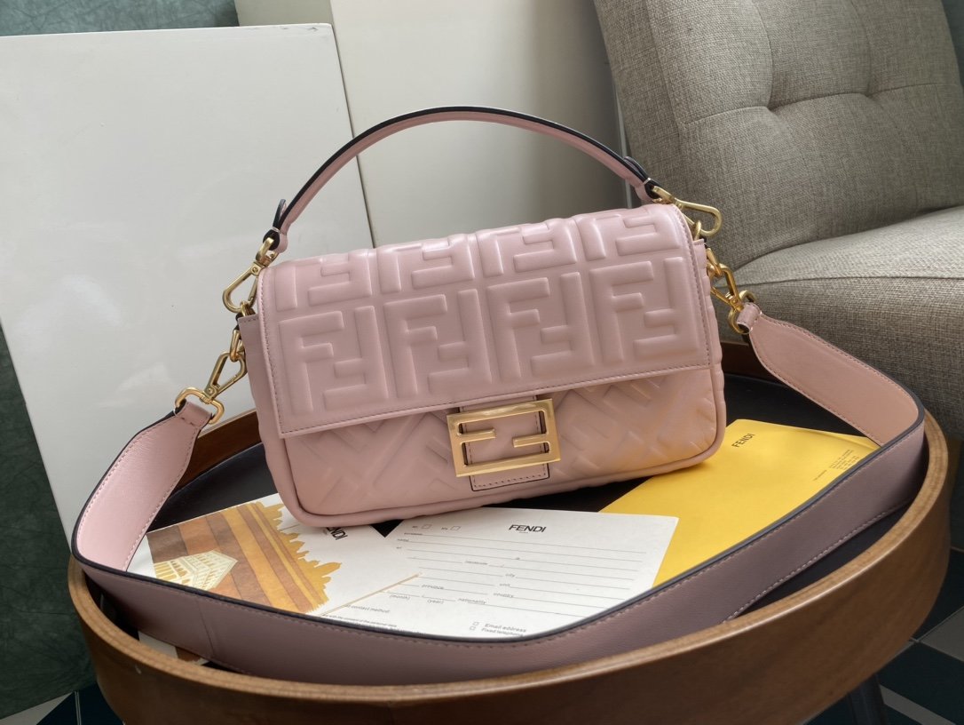 F**di Baguette Bag 26cm Pink