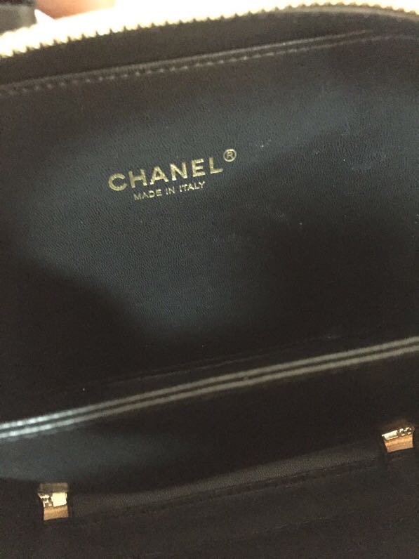 Ch**el small Caviar Vanity bag 17cm