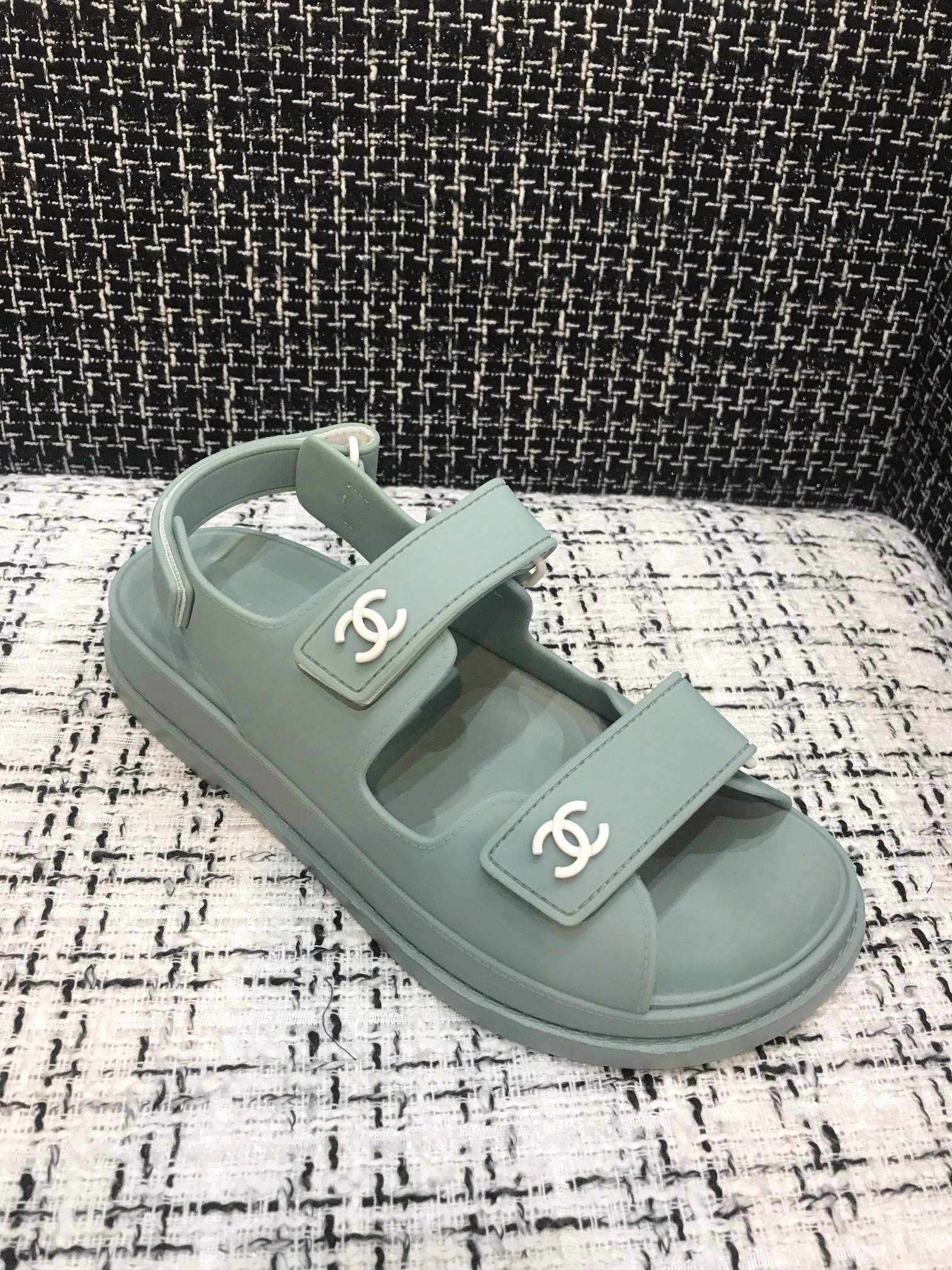 Ch**el Sandals 010