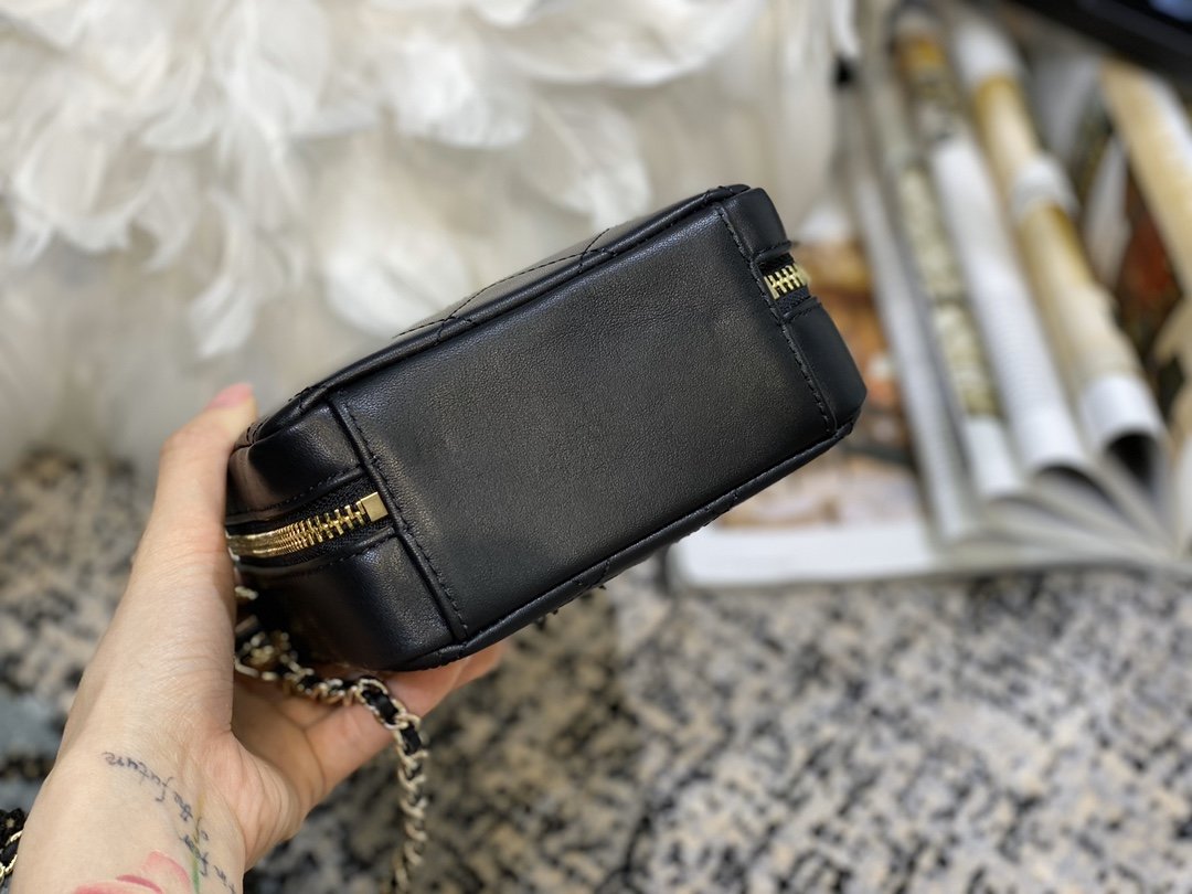 Ch**el Shoulder Bags AS1753 004