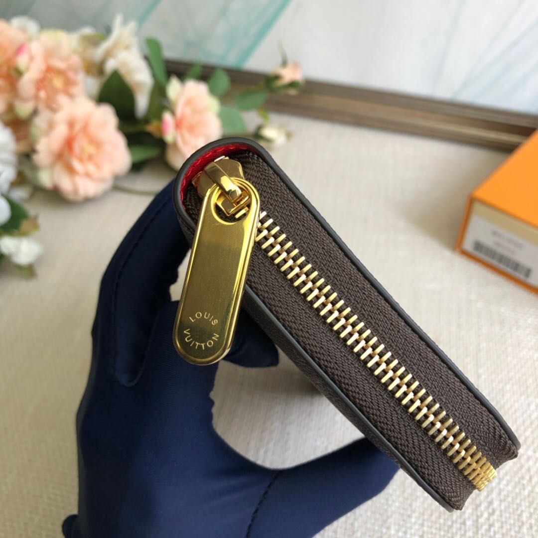 L0vis Vvtt0n Zippy Wallet M41896