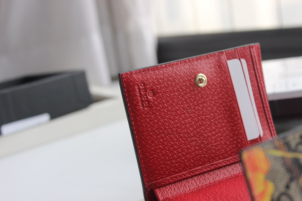 Gvc*1 Padlock wallet 003