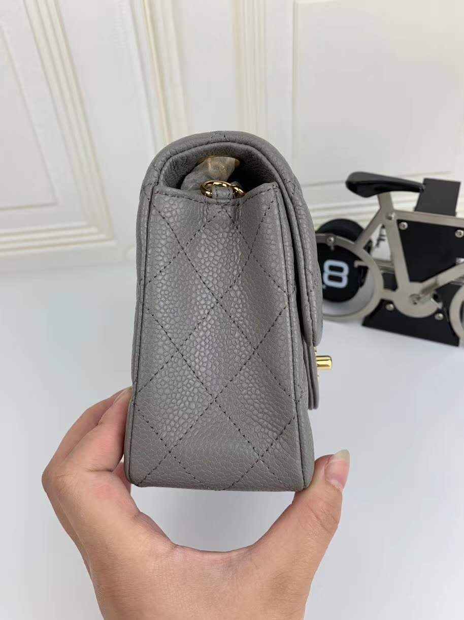 Ch**el Caviar Flap bag 17cm