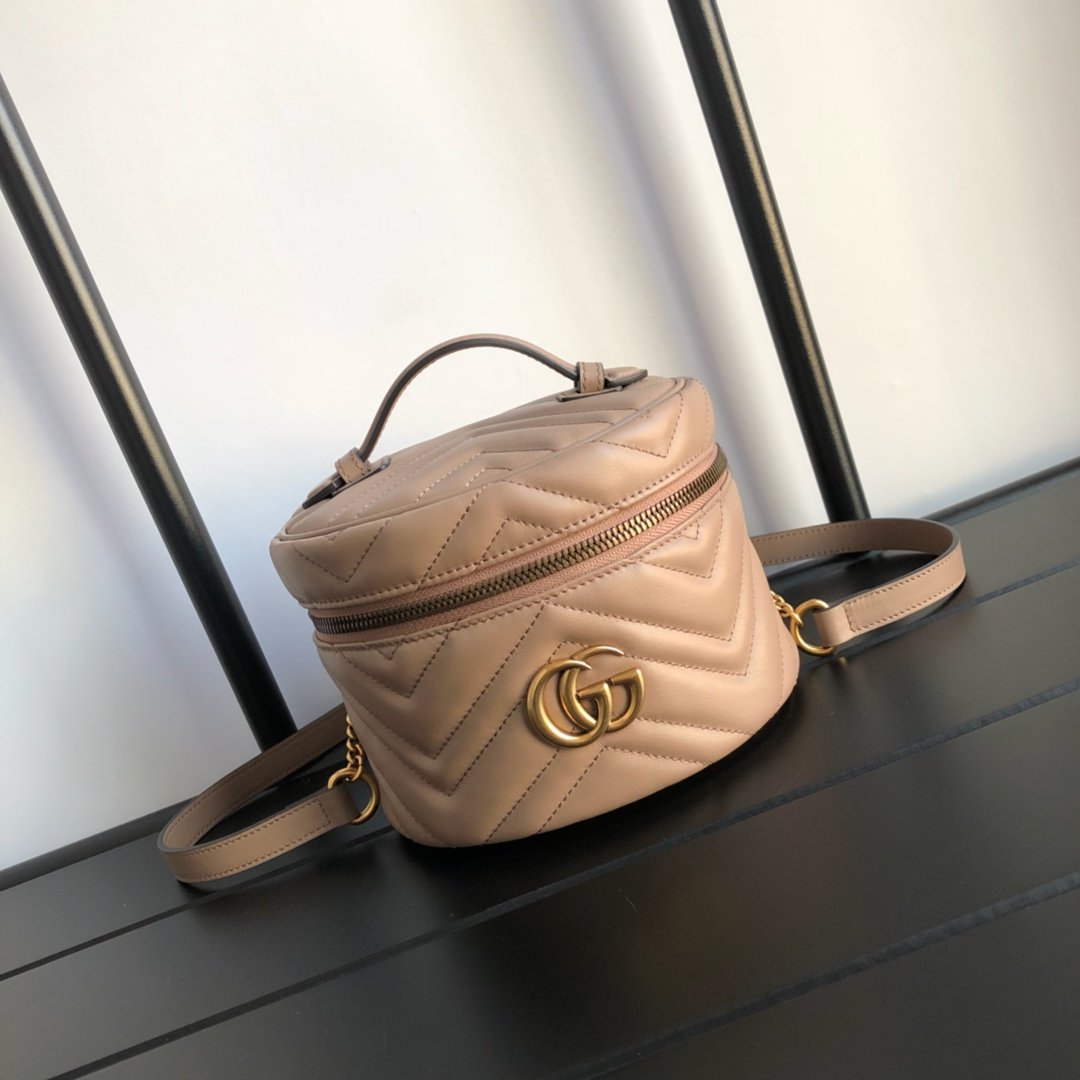 Gvc*1 GG Marmont Mini Backpack 001