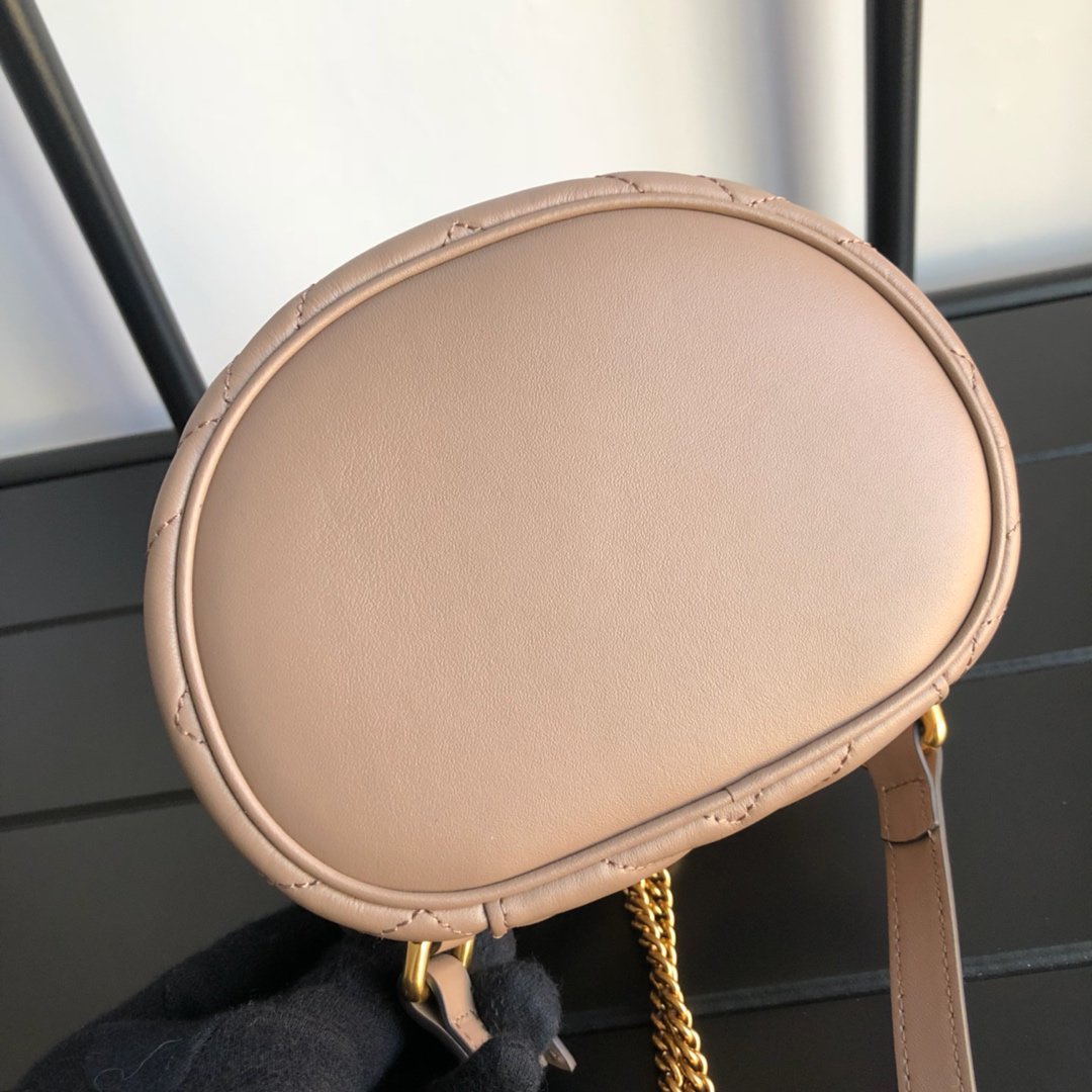 Gvc*1 GG Marmont Mini Backpack 001
