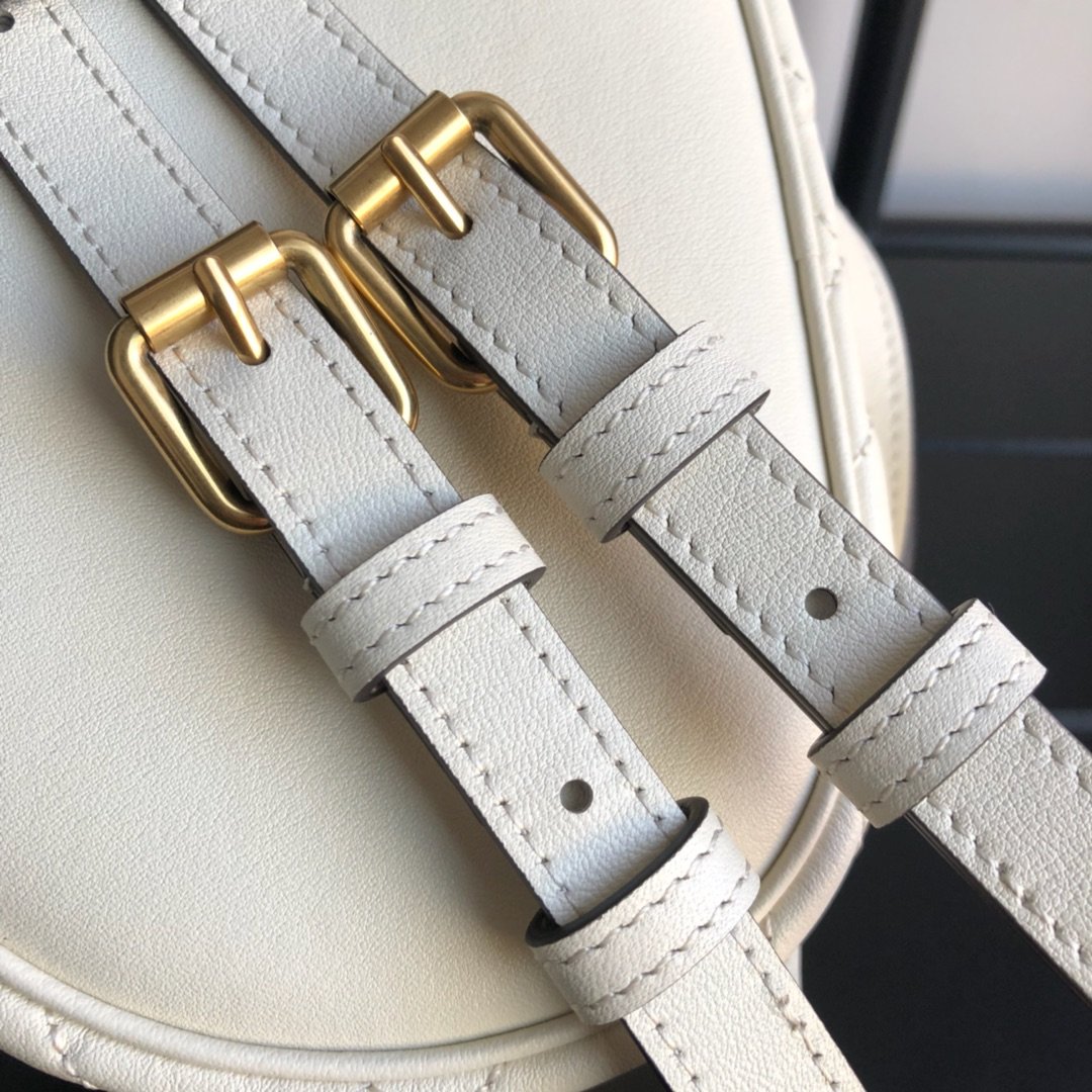 Gvc*1 GG Marmont Mini Backpack 002