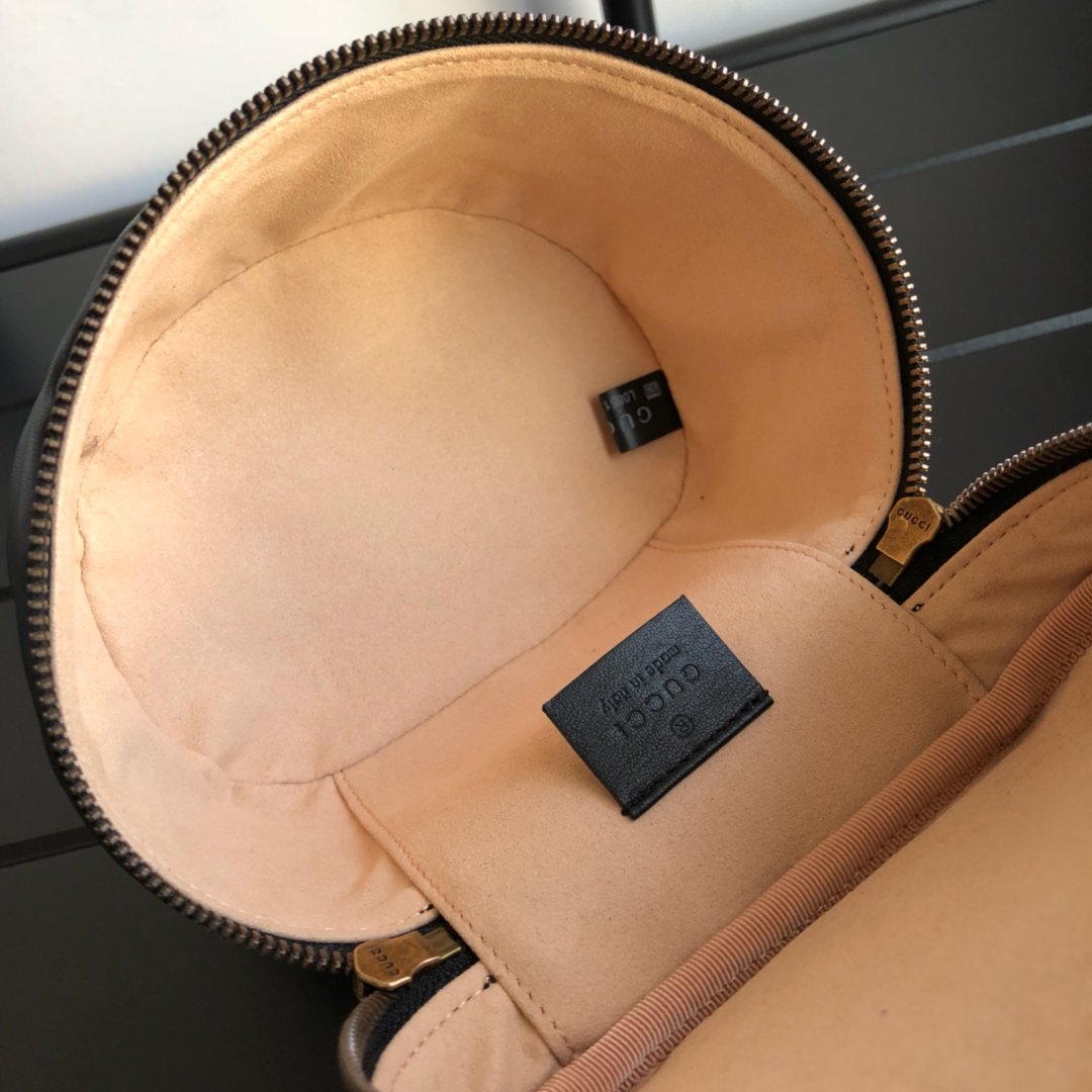Gvc*1 GG Marmont Mini Backpack 004