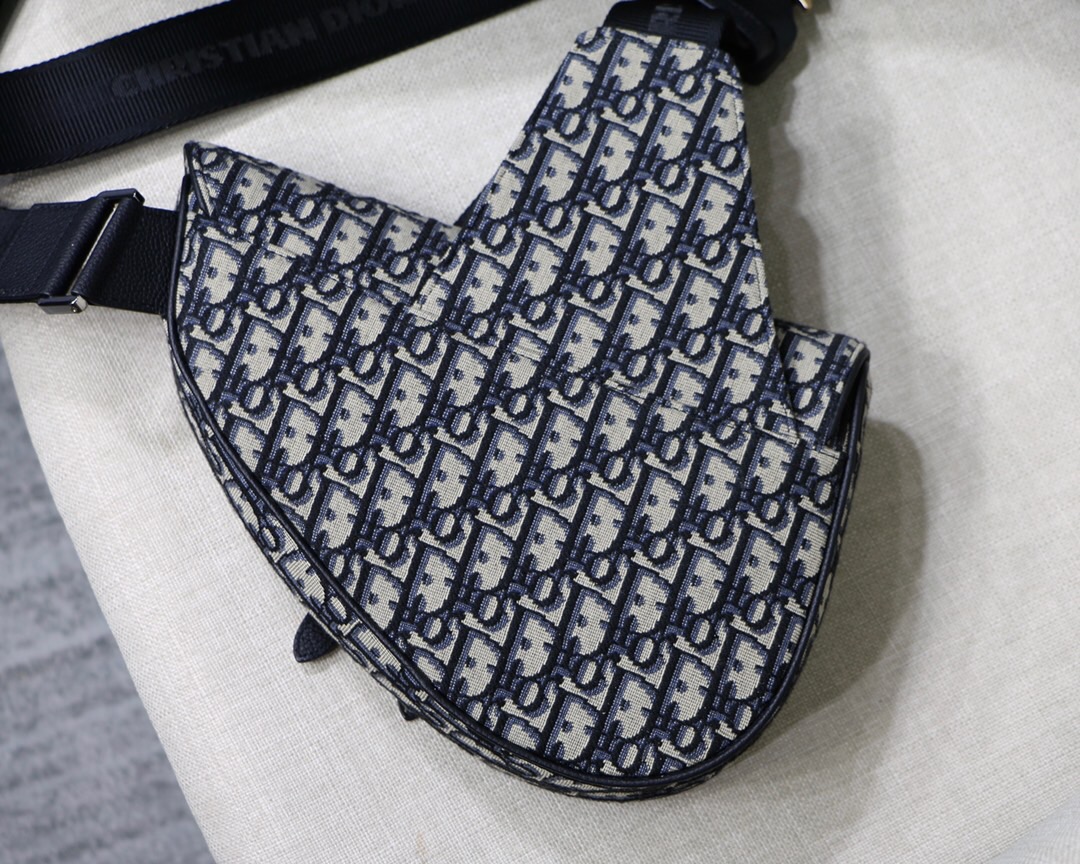 D10r Saddle Bag 001