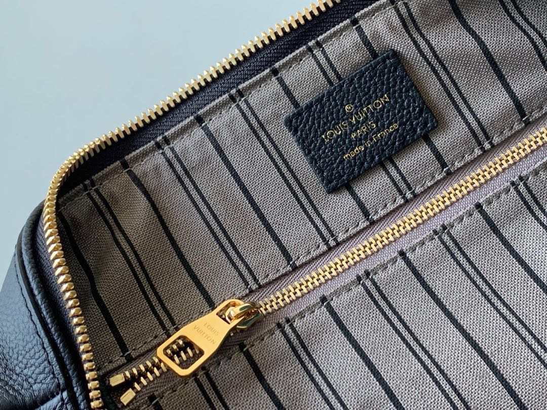 L0vis Vvtt0n SPEEDY Bag with Black 30cm