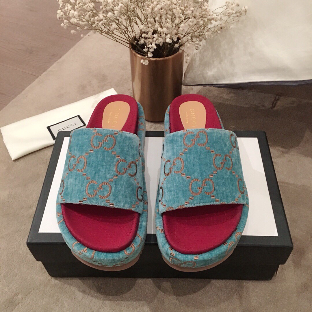 Gvc*1 Sandals 010