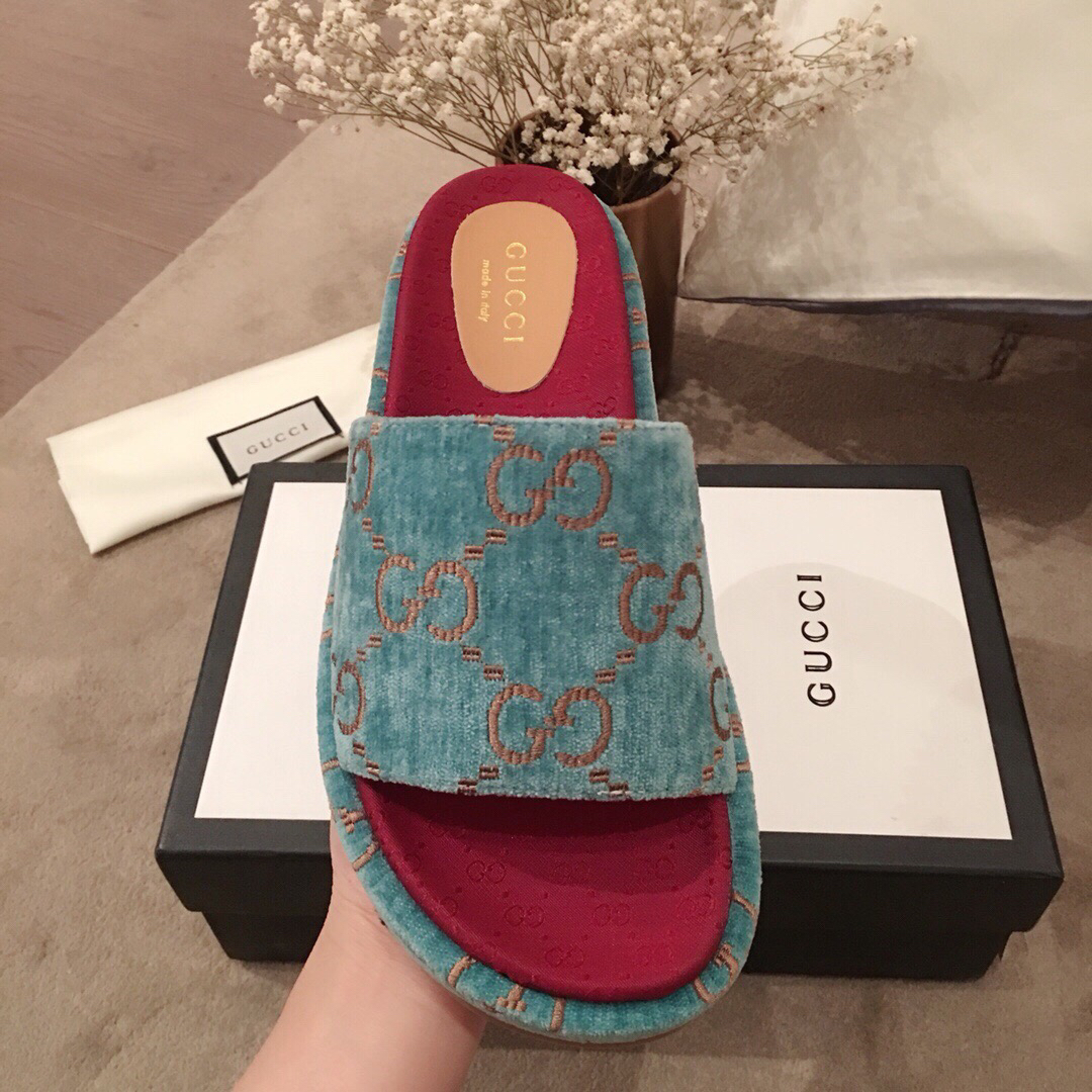 Gvc*1 Sandals 010