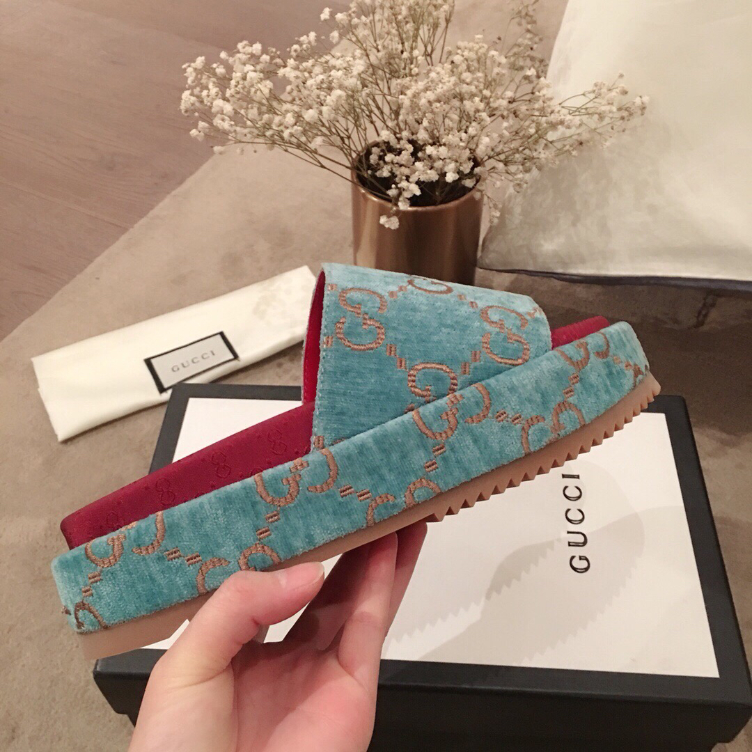 Gvc*1 Sandals 010
