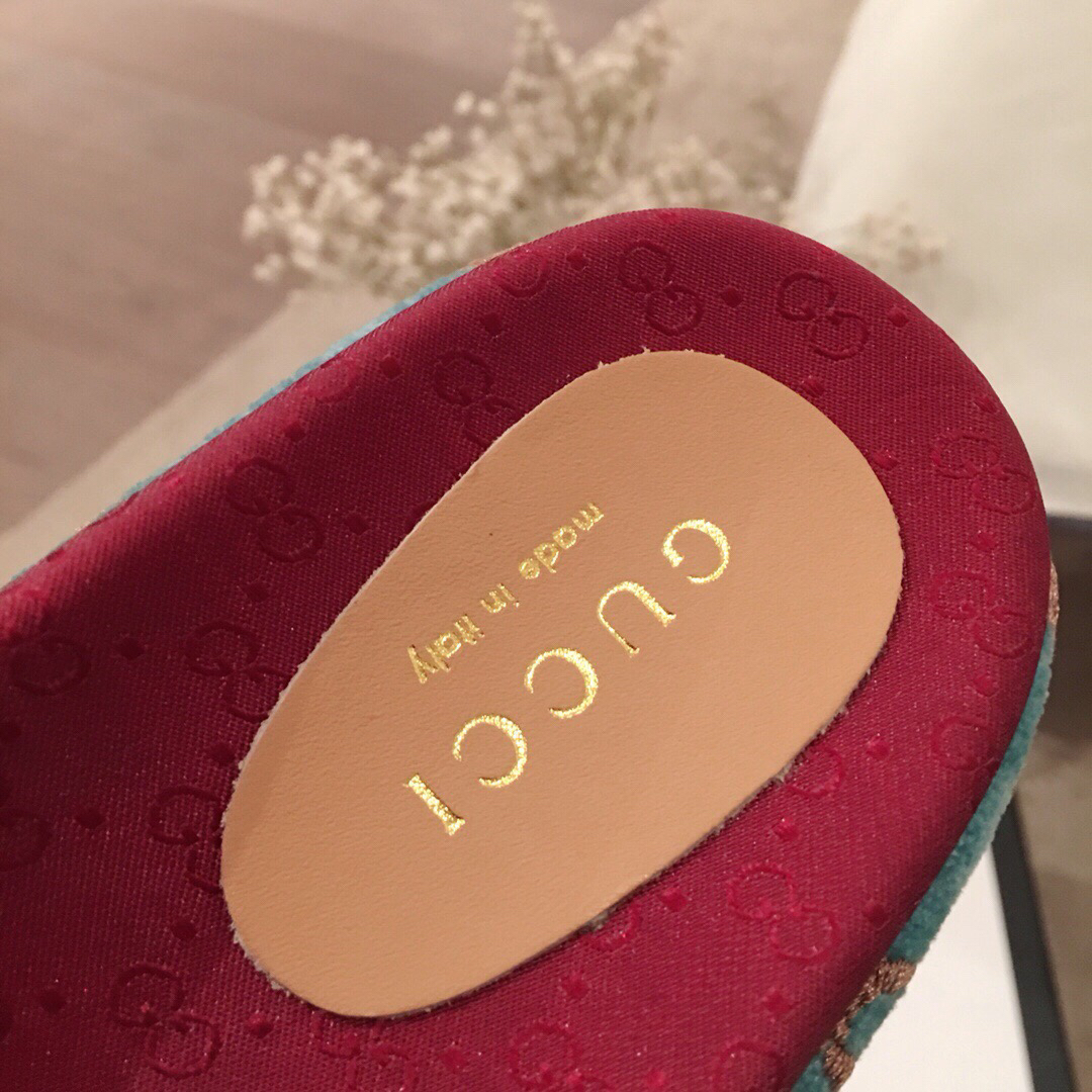 Gvc*1 Sandals 010
