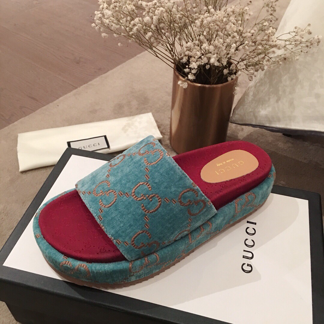 Gvc*1 Sandals 010