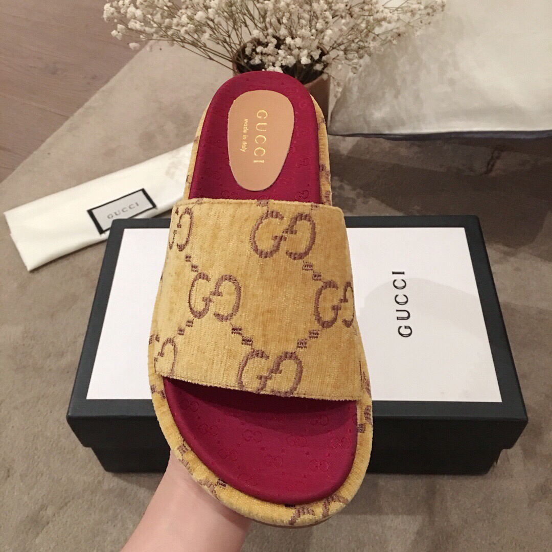 Gvc*1 Sandals 011