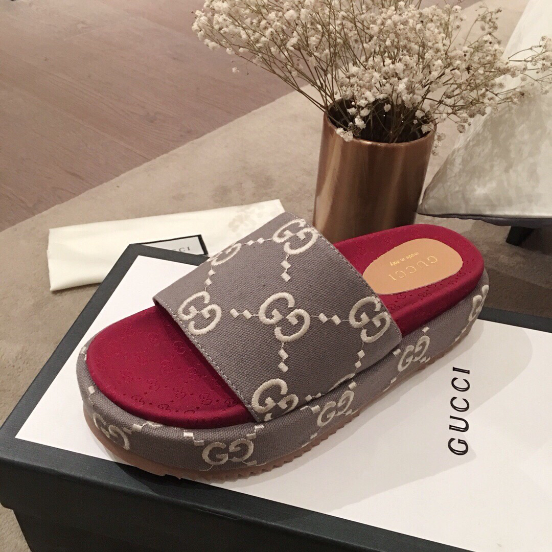Gvc*1 Sandals 013