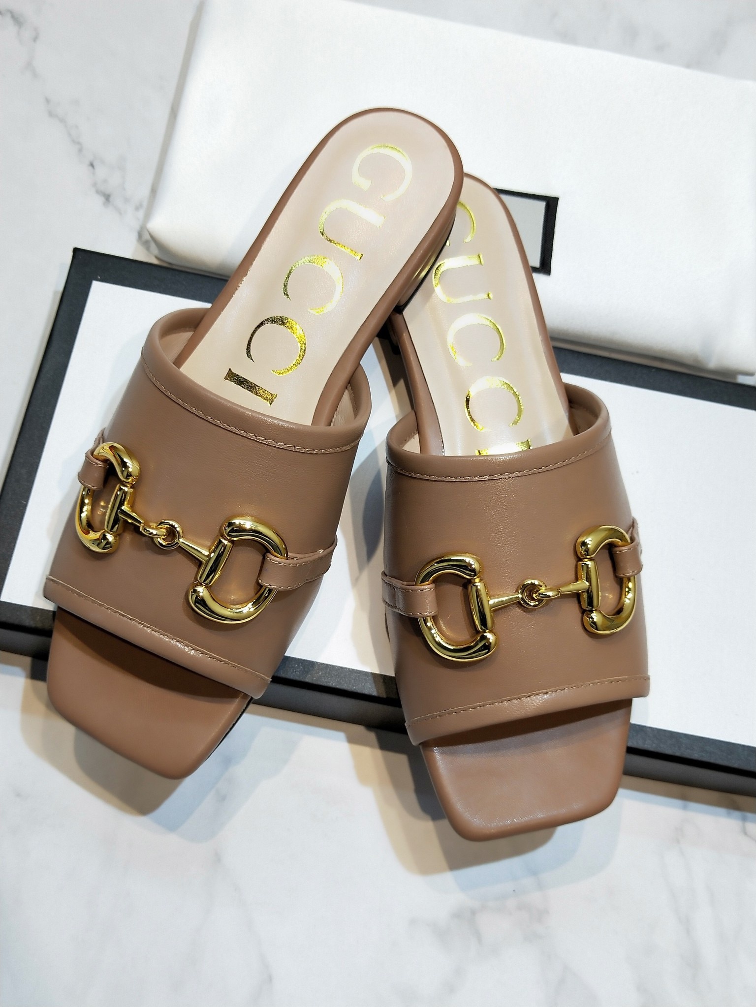 Gvc*1 Sandals 020