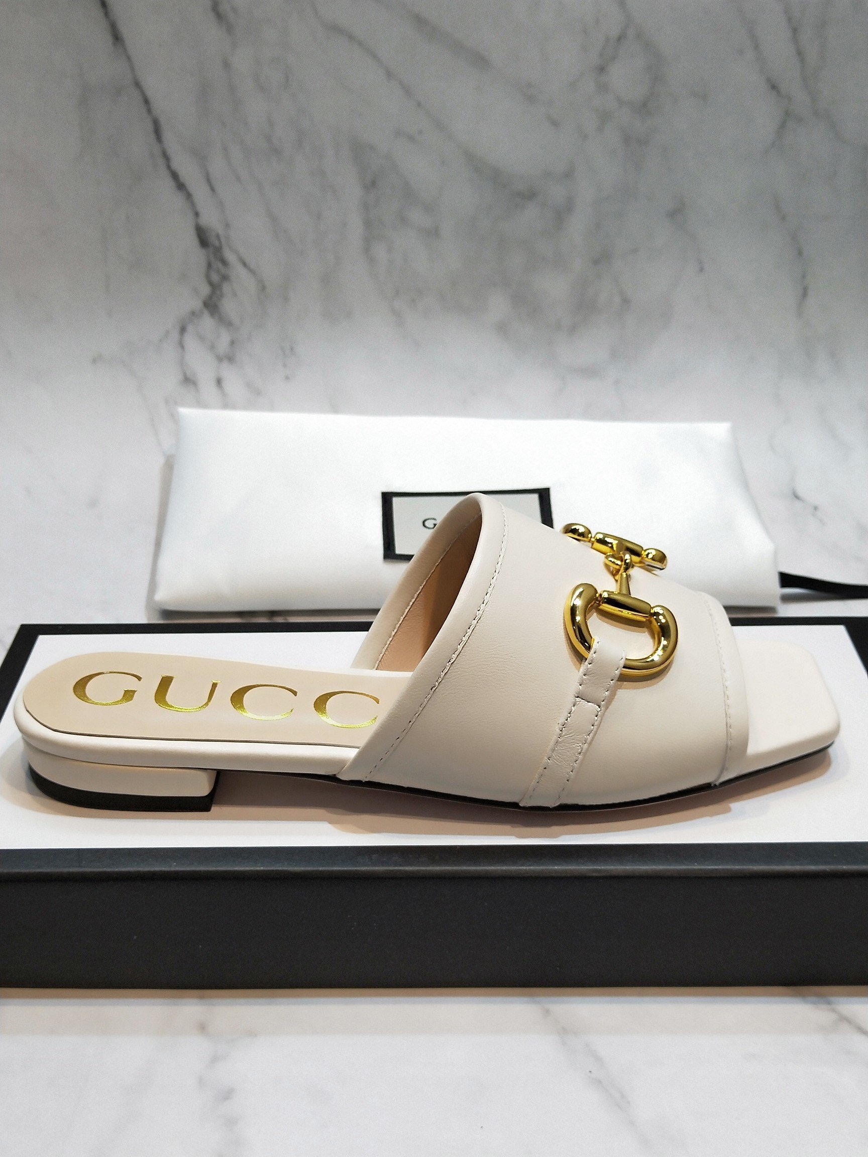 Gvc*1 Sandals 019