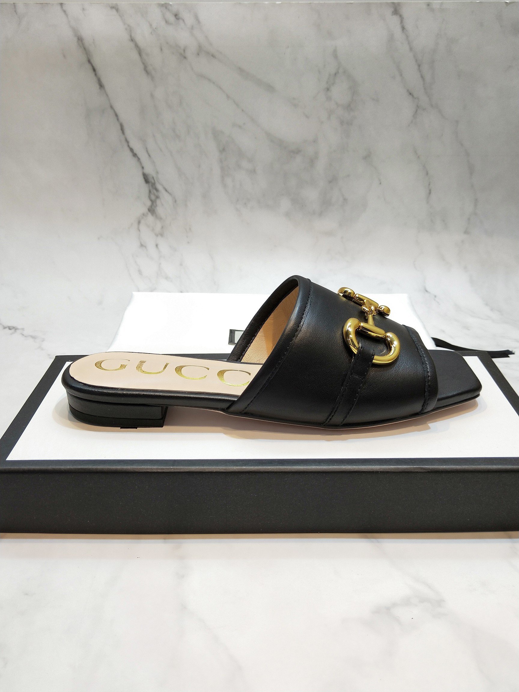 Gvc*1 Sandals 021