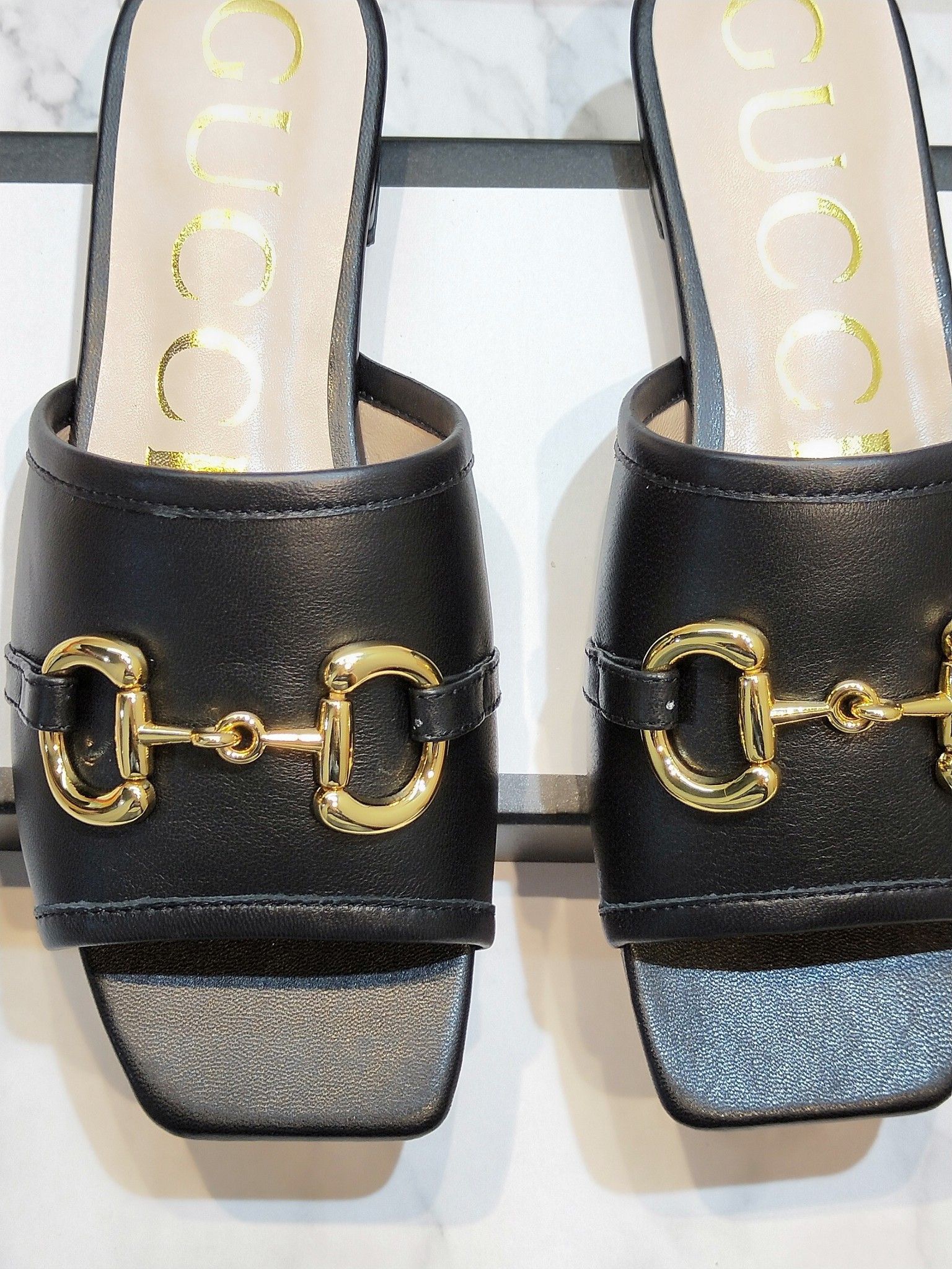 Gvc*1 Sandals 021