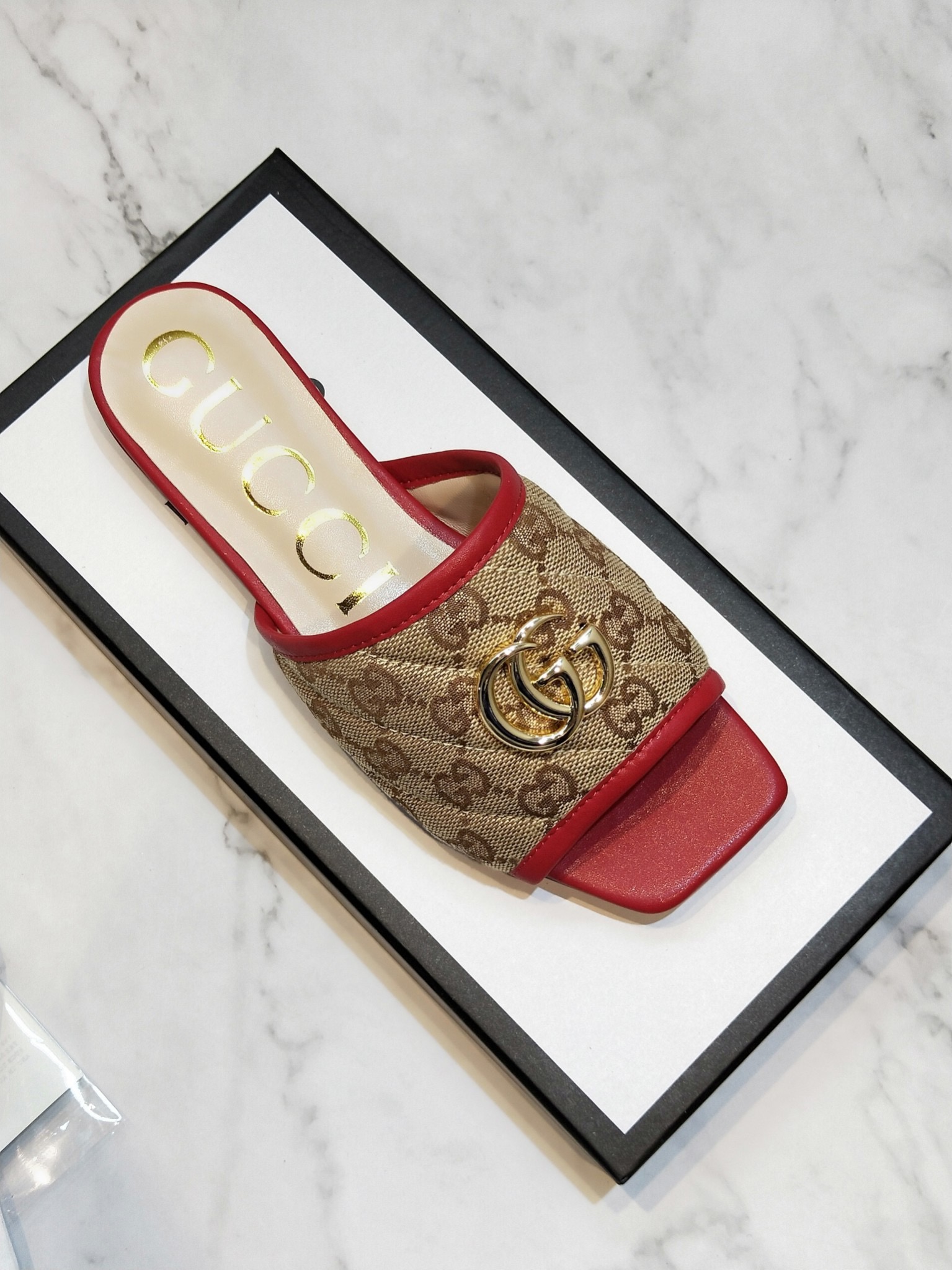 Gvc*1 Sandals 022