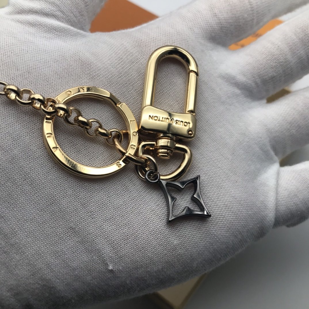 L0vis Vvtt0n Key bag charm
