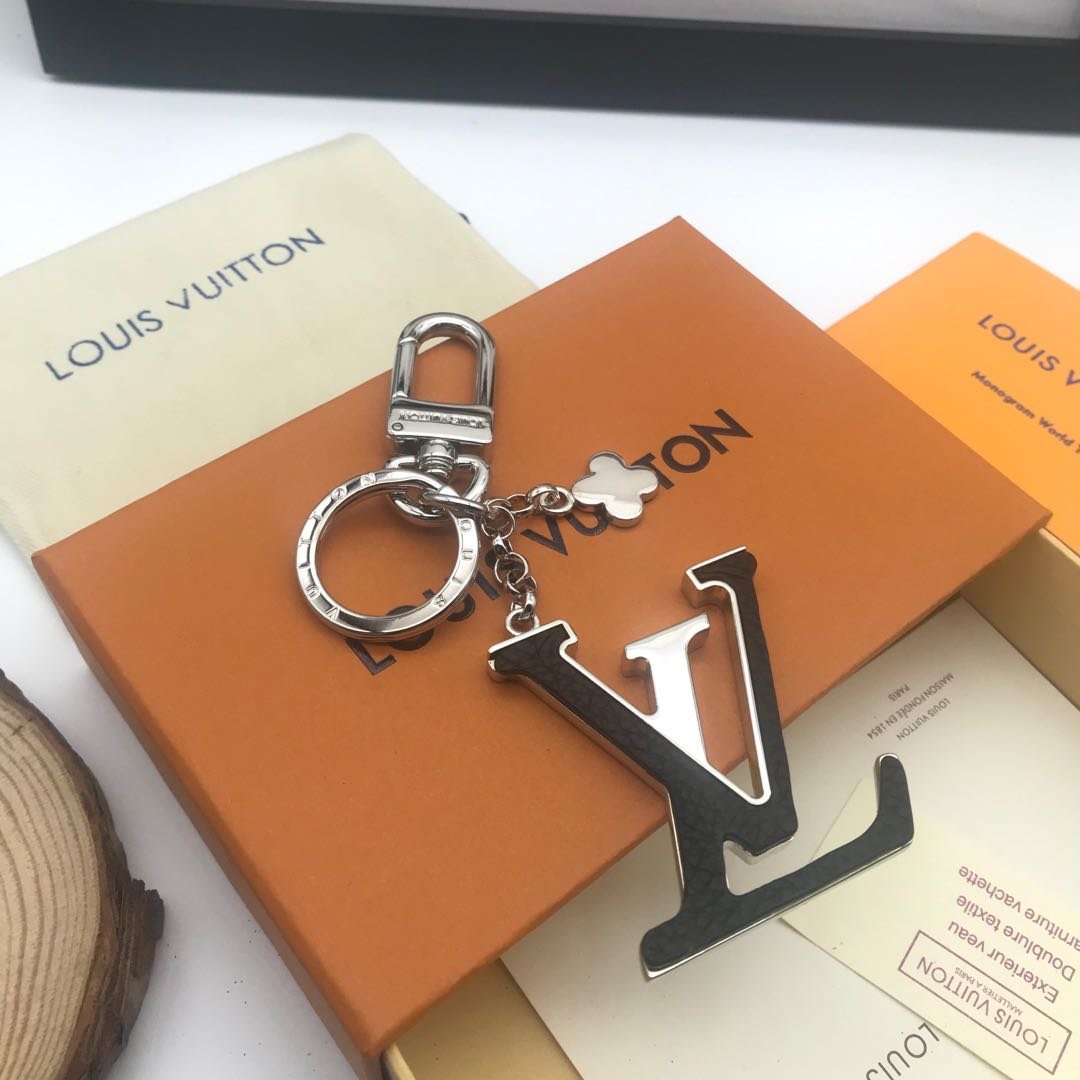 L0vis Vvtt0n Key Holder