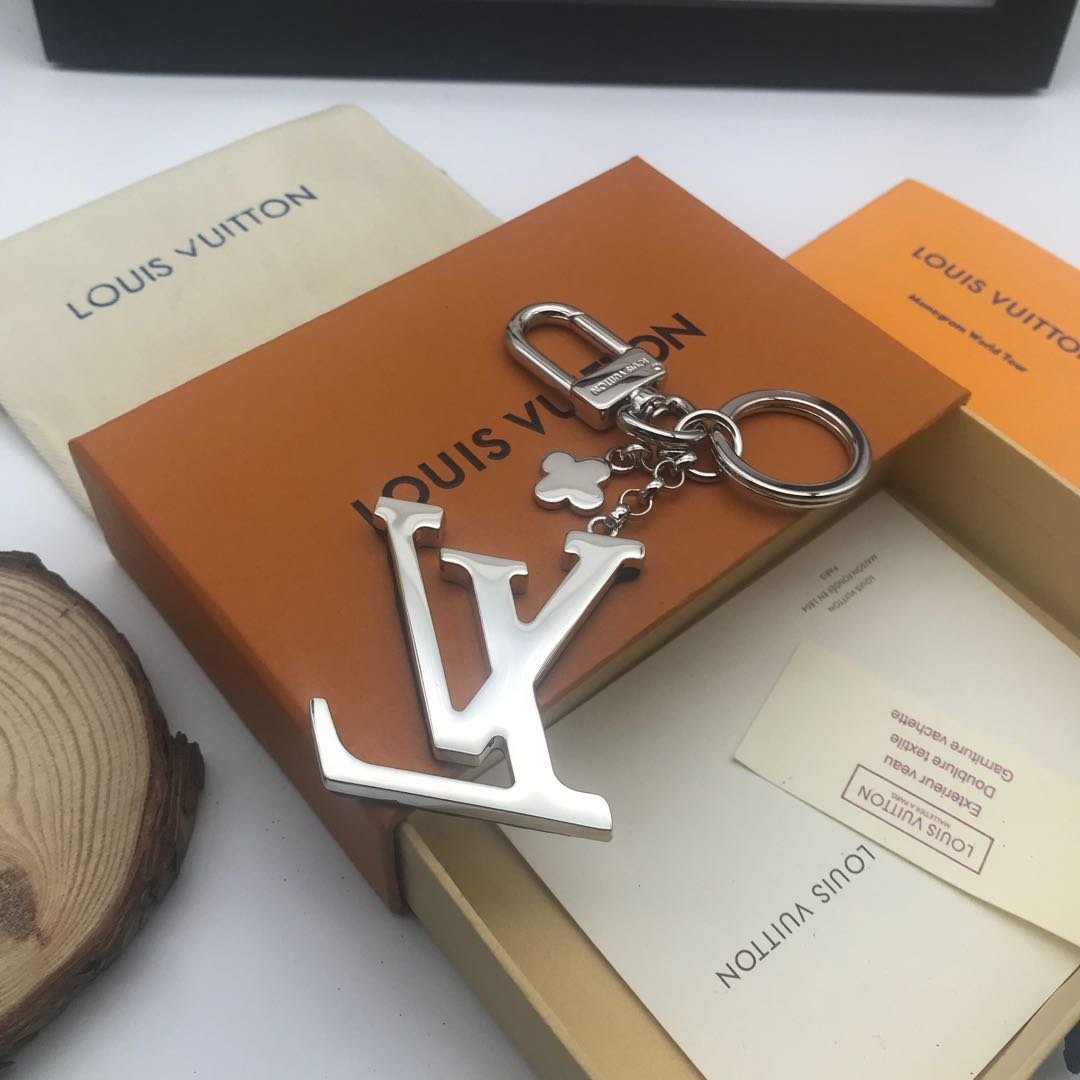 L0vis Vvtt0n Key Holder