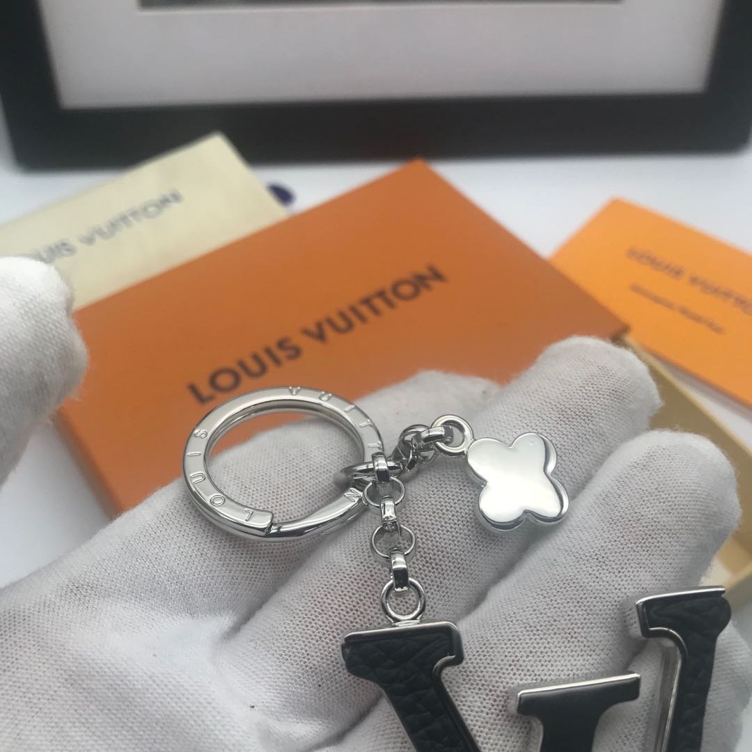 L0vis Vvtt0n Key Holder