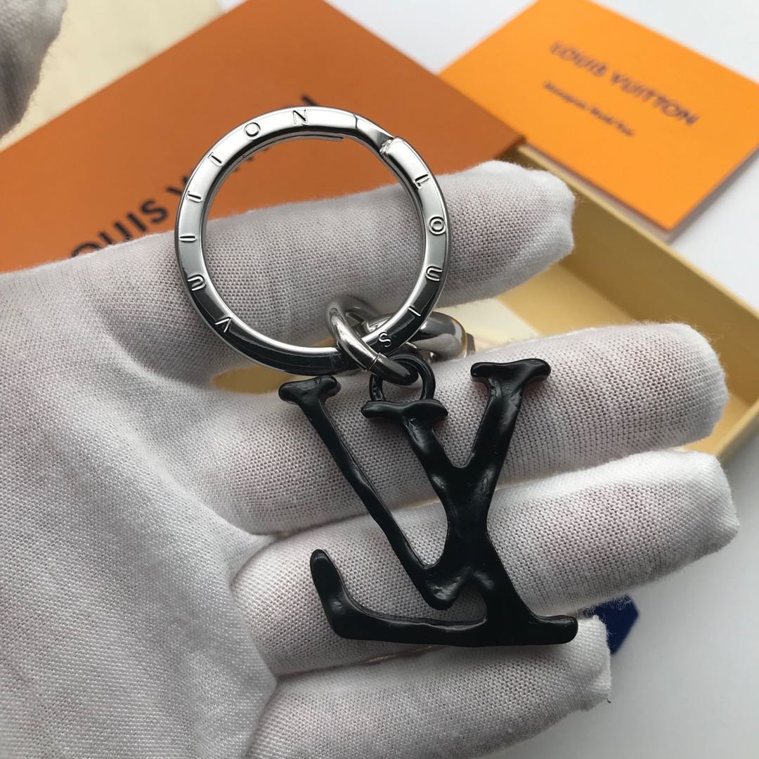 L0vis Vvtt0n Key Holder 005