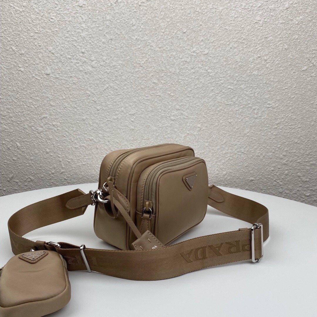 Pra*a Nylon Hobo Bag 20cm 001