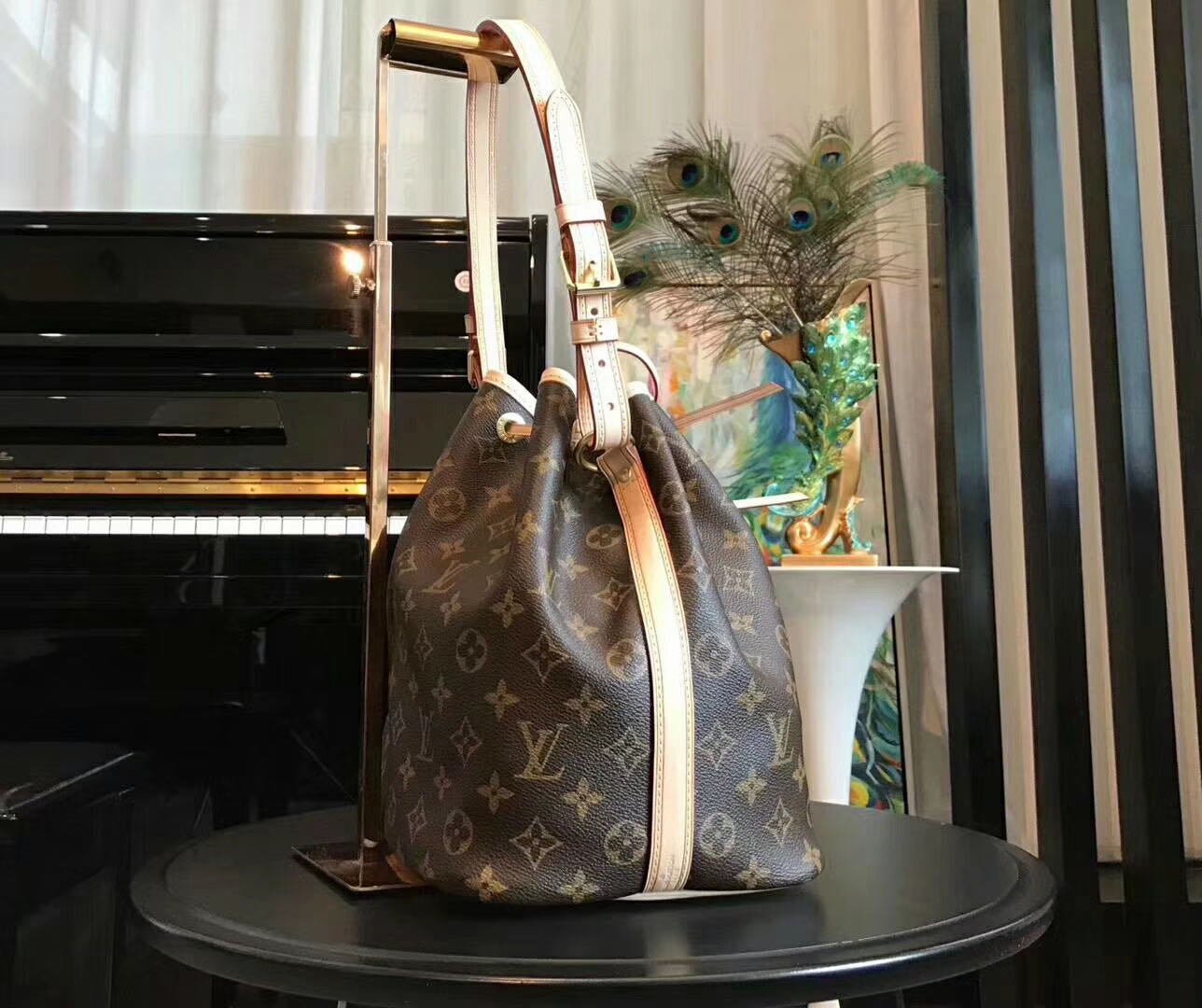L0vis Vvtt0n Handbag 24cm