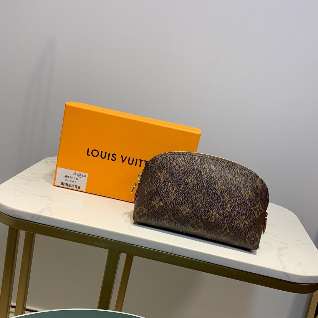 LV M41114 mini Epi leather Makeup bag