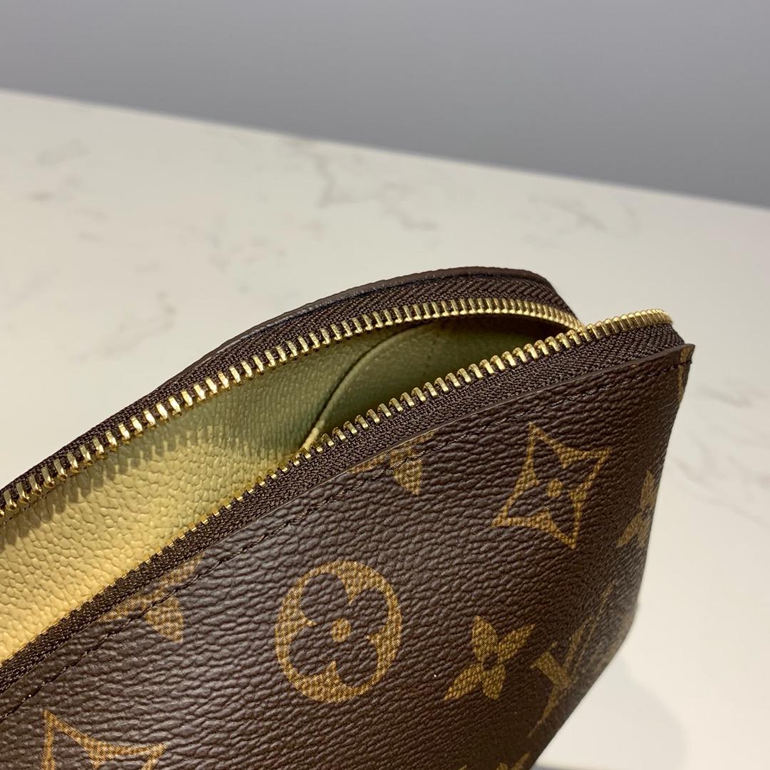 LV M41114 mini Epi leather Makeup bag